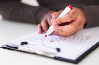 Kitap Betiği Düzenleme ve Kağıt Metni Düzeltmesi