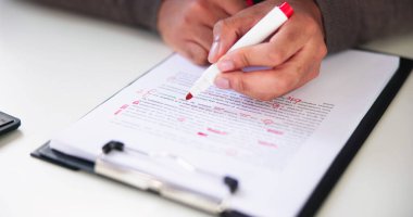 Kitap Betiği Düzenleme ve Kağıt Metni Düzeltmesi