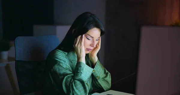 Frustrated Bored Female Desk Business Stress — Stockfoto