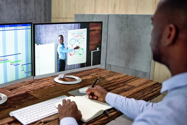Online Training Für Virtuelle Videokonferenzen Auf Desktop Computern — Stockfoto