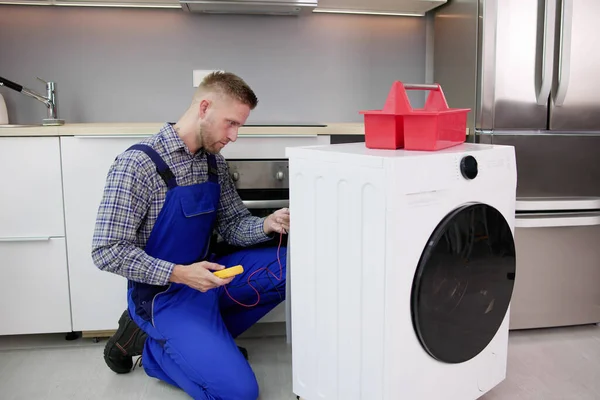 Washing Machine Repair Problem Man Fixing Appliance — Stock fotografie