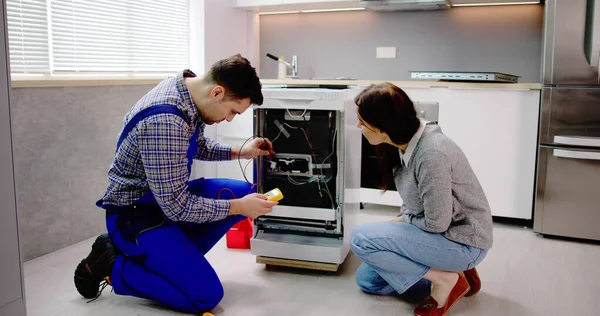 Lavavajillas Eléctrico Máquina Reparación Electrodomésticos Cocina —  Fotos de Stock