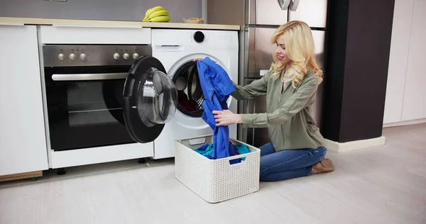 Woman Loading Dirty Clothes Washing Machine Washing Utility Room — Stock Photo, Image