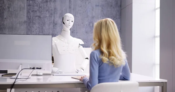 Men Interview Robot Machine — Stockfoto