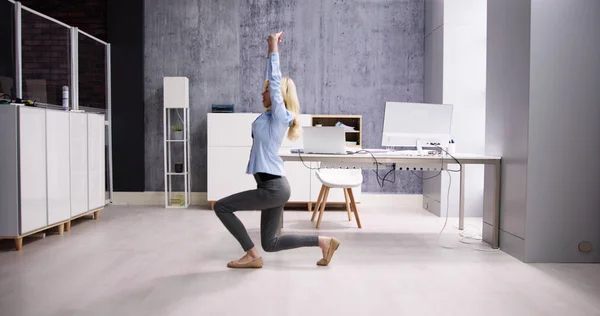 Permanente Office Yoga Workout Workout Buurt Van Business Computer — Stockfoto