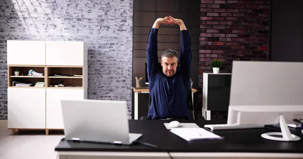 Stretch Motion Workout Vid Office Business Desk — Stockfoto