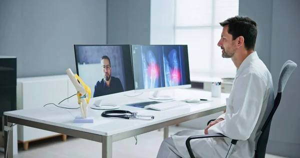 Online Videokonferenz Mit Arzt Videochat Zum Röntgenknien — Stockfoto