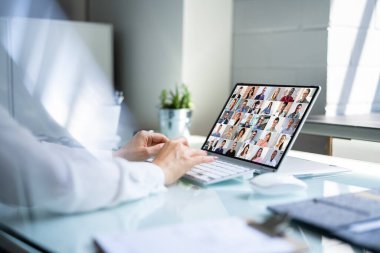 Çevrimiçi Dijital İK Video Konferansı Webinar. İş Çağrısı