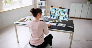 Çevrimiçi Video Konferansı. Uzak Webinar Buluşması