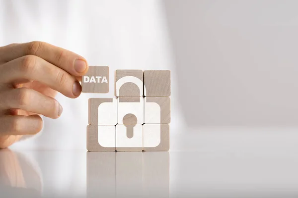 Confidențialitatea Dvs Online Protecția Datelor Persoana Blochează Datele — Fotografie, imagine de stoc