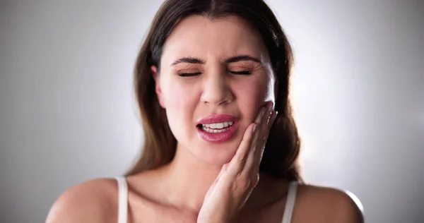 Pijnlijke Tand Bederf Vrouw Tandheelkundige Gezondheid Tanden Mond — Stockfoto