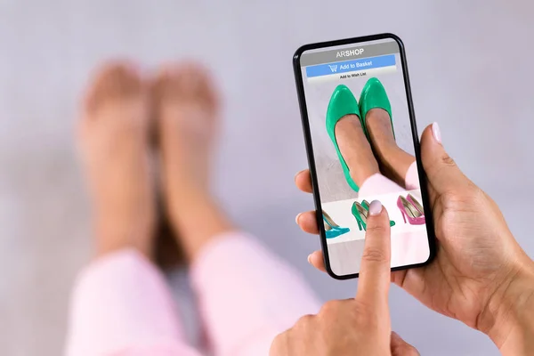 Woman Trying Virtual High Heel Shoes Shop Store App — Stockfoto