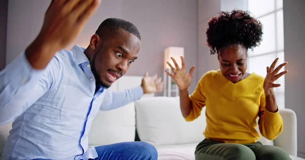 Angry Young African Man Screaming Woman — Stock Photo, Image