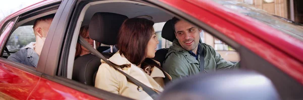 Carpool Ride Sharing Afrikaanse Mensen Met Behulp Van Auto Delen — Stockfoto