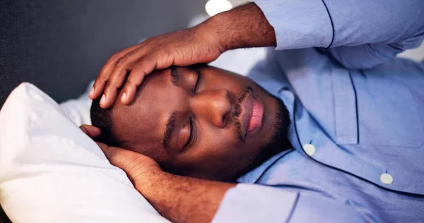 Young African Man Suffering Fever Lying Bed — Stock Photo, Image