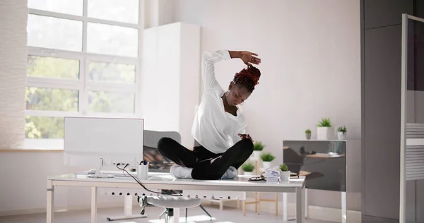 Stretch Motion Workout Vid Office Business Desk — Stockfoto