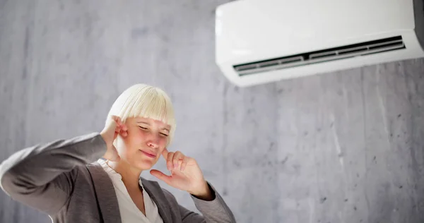 Airconditioner Geluid Hoofdpijn Stress — Stockfoto