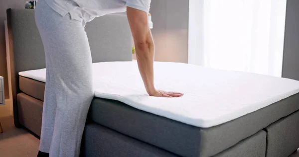 Testi Ortopedik Bellek Köpük Çekirdeği Yatağı — Stok fotoğraf