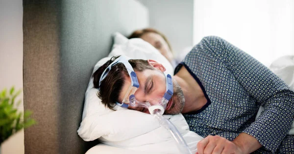 Uyku Apnea Oksijen Maskesi Ekipmanı Cpap Makinesi — Stok fotoğraf