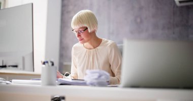 Bilgisayarda Elektronik Fatura Muhasebe Yazılımı. Vat Vergi Hesaplaması