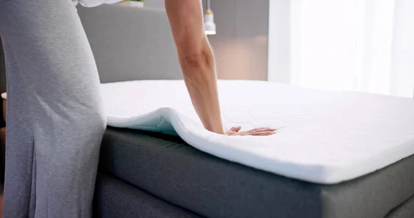 Testi Ortopedik Bellek Köpük Çekirdeği Yatağı — Stok fotoğraf
