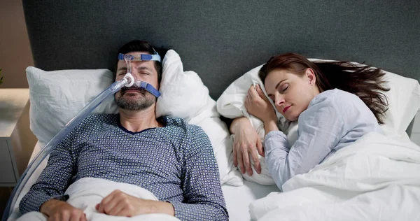 Εξοπλισμός Μάσκα Οξυγόνου Άπνοιας Ύπνου Και Cpap Μηχάνημα — Φωτογραφία Αρχείου