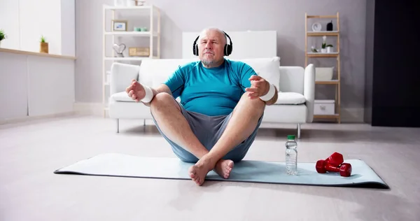 Meditación Divertida Del Yoga País Hombre Fitness Posición Loto — Foto de Stock