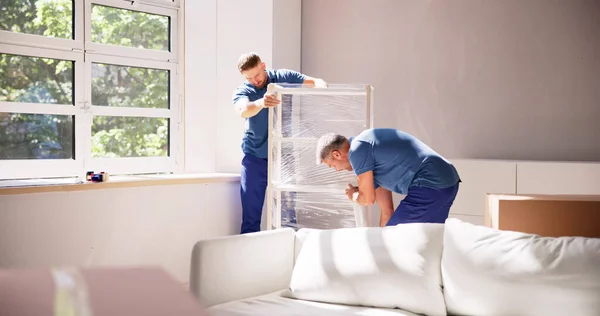 Muebles Profesionales Movers Wrapping Casa Servicio Embalaje — Foto de Stock