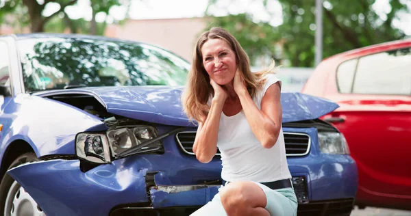 Пошкодження Автомобіля Біль Після Автокатастрофи — стокове фото