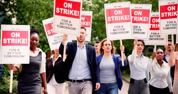 Ukázka Stávky Dělníků Městě Odborový Pochod Protestní Shromáždění — Stock fotografie