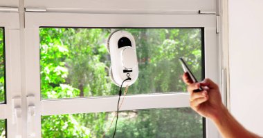 Otomatik Cam Temizleyici Robot. Ev Yıkama Ekipmanı