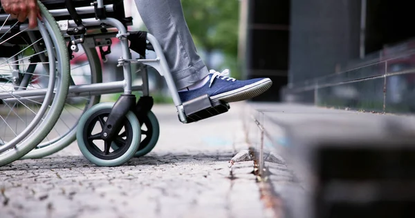 Homme Paralysé Ayant Handicap Problème Accès Aux Escaliers — Photo