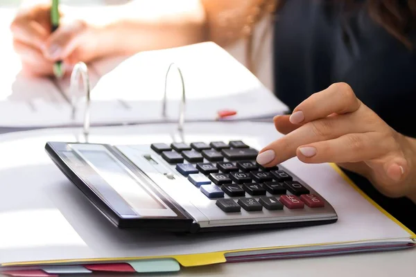 Chartered Accountant Hand Calculating Tax Salary — Stock Photo, Image