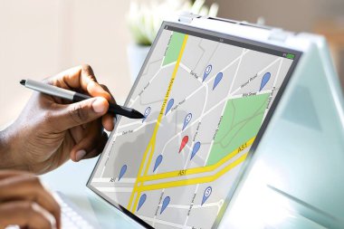 Dizüstü bilgisayarda GPS Konum Haritası Araması