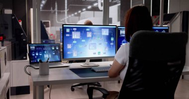 Bilgisayarda Endüstriyel Veri Otomasyon Sistemi. Mühendis Operatörü