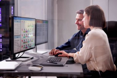 Verimli İş Programı: Üretken PC Ajandası için Gantt Raporu