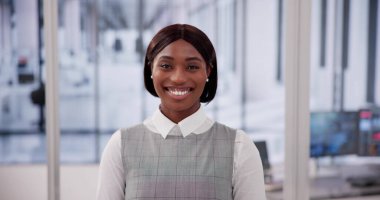 Başarılı Afrikalı Amerikalı İş Kadınları: Kadın Siyahi Amerikalı İşçi Başarı