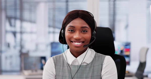 Professional Woman Providing Exemplary Customer Service Headset — Stock Photo, Image