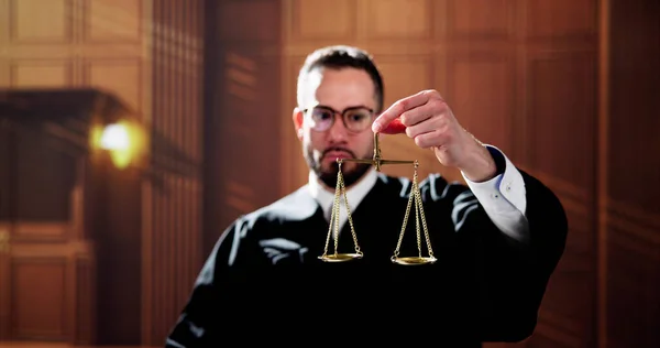 Judge Courtroom Holding Justice Scales Government Litigation — Stock Photo, Image
