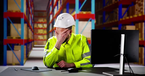 Shocked Engineer Automated Logistics Warehouse Ransomware Attack — Stock Photo, Image