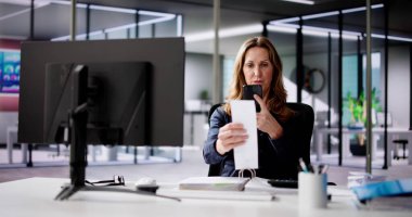 Belge fotoğrafı ya da telefonla fotoğraf çekmek. Akıllı Telefon Optik Belgesi