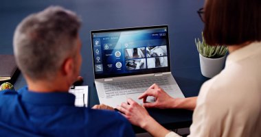 Akıllı Ev CCTV Güvenlik Kamerası Uygulaması Bilgisayarda