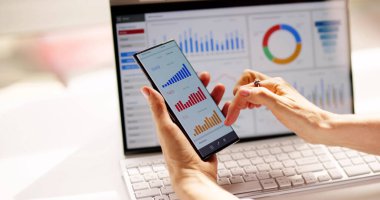 İş Veri Analizi Kontrol Paneli ve KPI Performansı