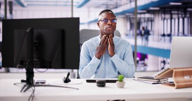 Farengeal Gırtlak Kanseri ve Tiroid Bezi Ağrısı