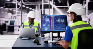 Bilgisayarda Endüstriyel Veri Otomasyon Sistemi. Mühendis Operatörü