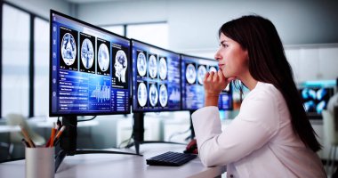 Beyin Cerrahı veya Nörolog MRI Taramaları İncelemesi