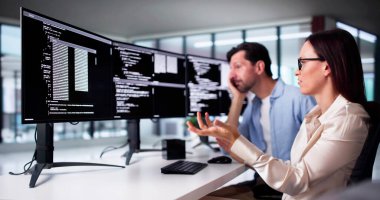 Bilgisayardaki Stres Kodlama Yazılımında Mutsuz Üzgün Geliştirici Programcıları
