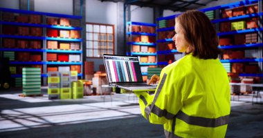 Tablet Teknolojisini kullanarak Endüstriyel Denetim Yapan Teknisyen