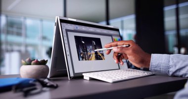 Ofis Tasarımcısı: Bilgisayarda Grafik Sanatçısı