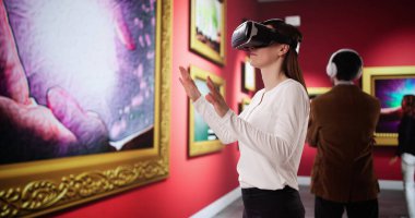 Sanal Gerçeklik Galerisi Sergisi Eğitim ve Yenilik İlham Veriyor